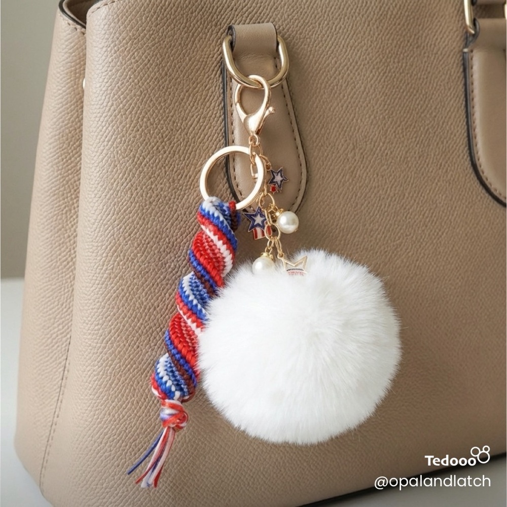 🌟Star Spangled Keychain - Picture 2 of 5